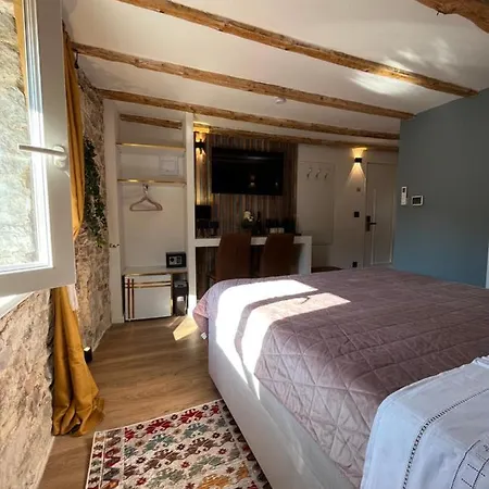 Konukevi Vale 3*